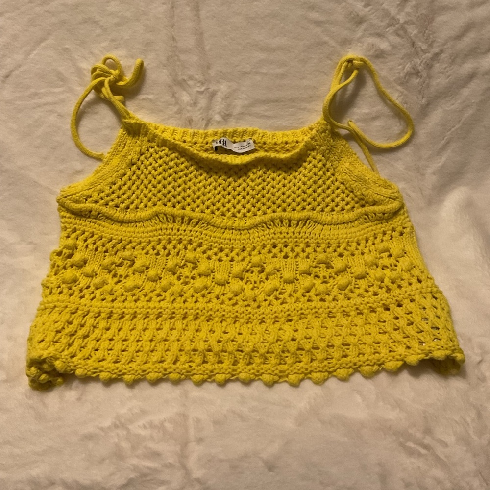 Zara- crochet yellow top in size Large